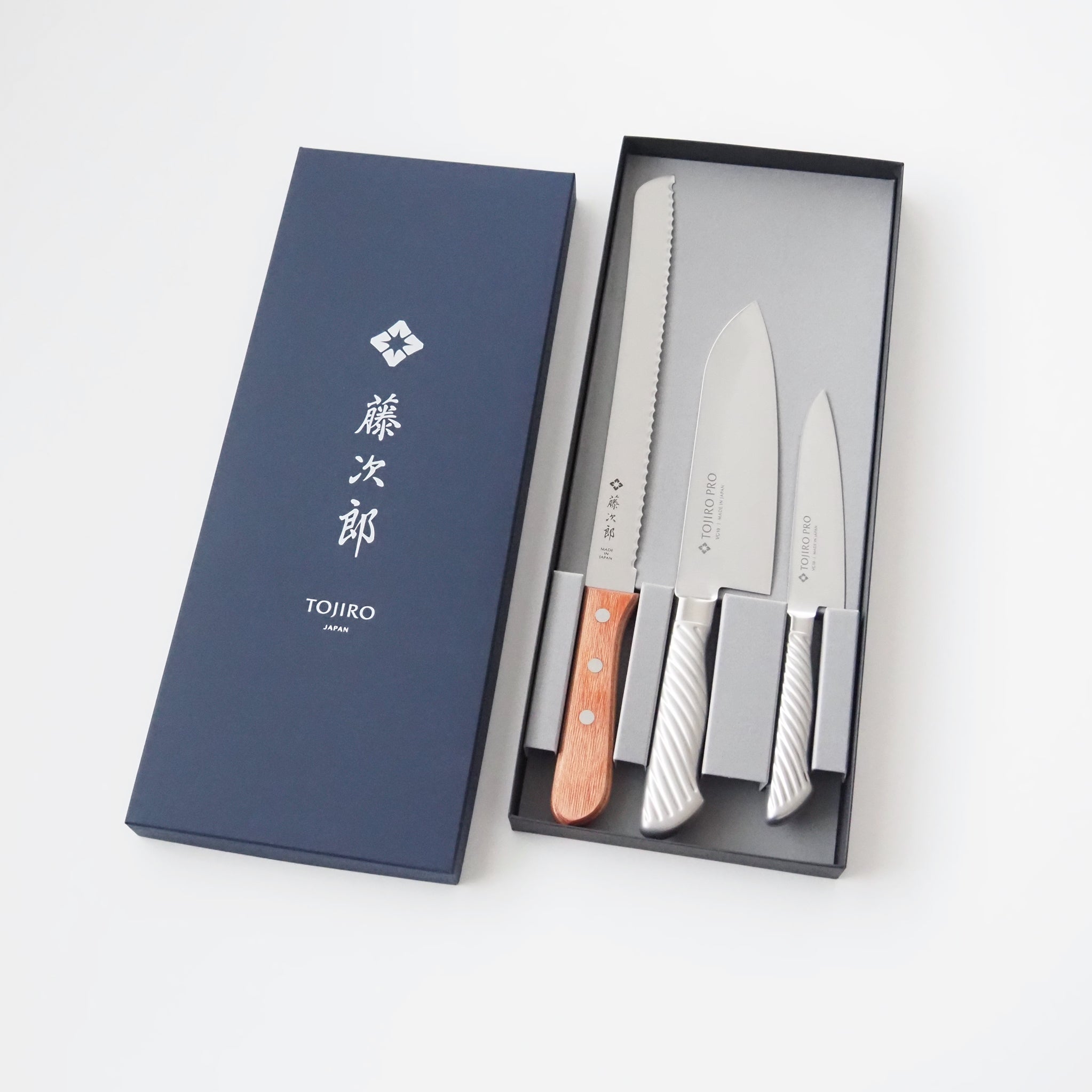 秀次郎。3個セット。400mlです。2~3日で出荷 直営店限定＞藤次郎 最初の3本 ステンレス包丁セット – 燕三条製包丁の